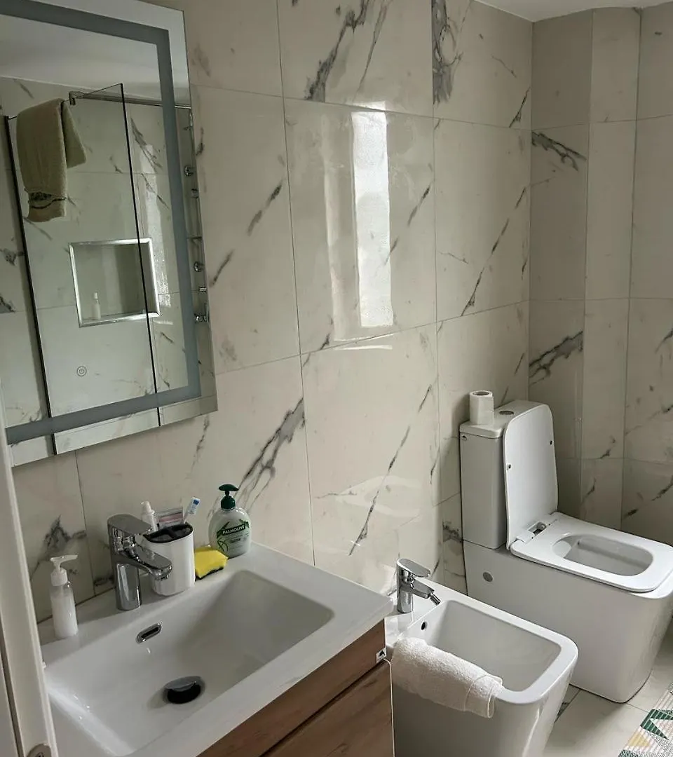 Cute Apartment At City Centre Tirana